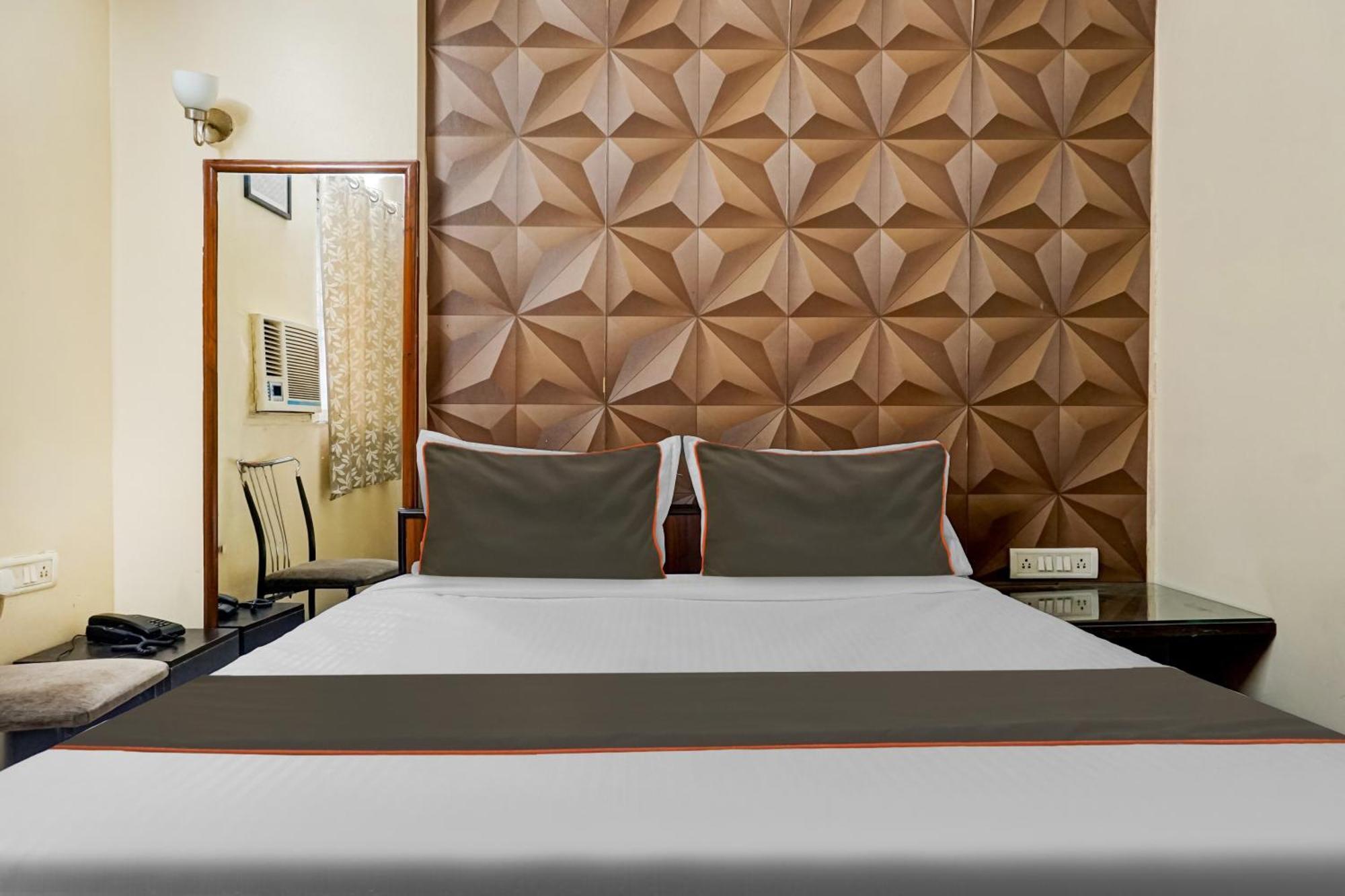 Hotel Galaxy Residency Kalyani Nagar Púna Exteriér fotografie
